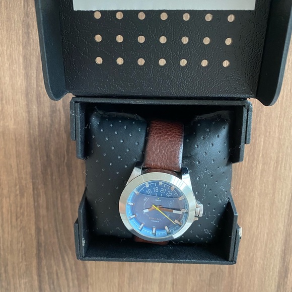 Mens brown leather & blue dial Diesel watch - Picture 4 of 7